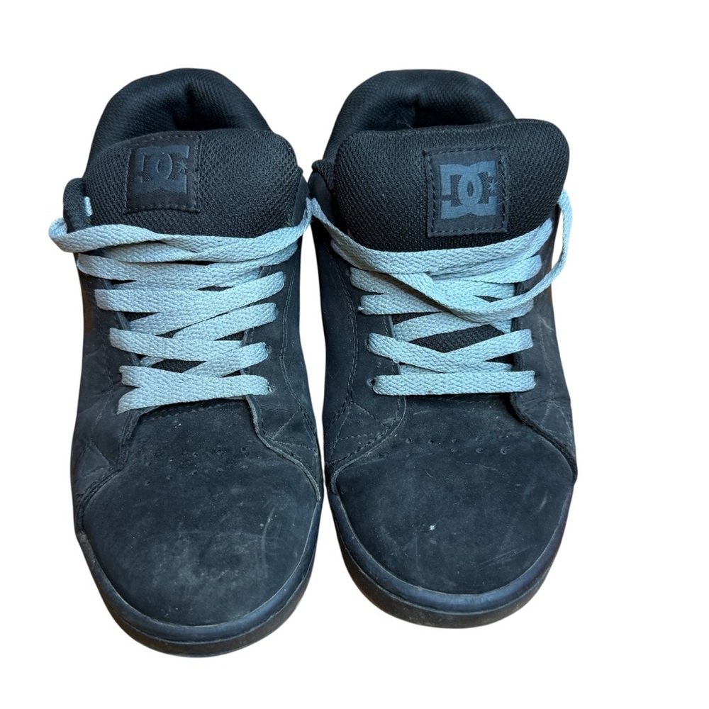 DC Gaveler Sneaker Men's US Size 7.5 Black Lace-Up Low Top Skate Shoes EBS1717 - Picture 2 of 5